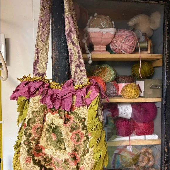 Magnolia Pearl Pink and Green Tapestry Tote beautiful earlier - Picture 4 of 10